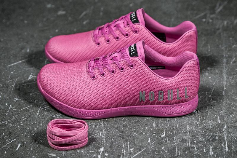 Light / Pink Nobull Bright Pink Men\'s Trainers | CA N1325W